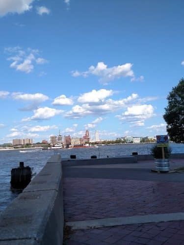 Penn's Landing Dog Park