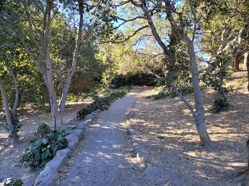 Linda Ave Dog Park - Piedmont, CA