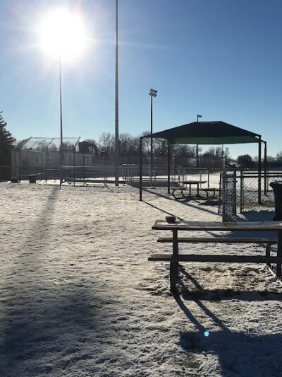 4 Paws Dog Park - Plymouth,