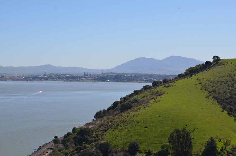 Carquinez Strait Regional Shoreline Park - Port Costa, CA