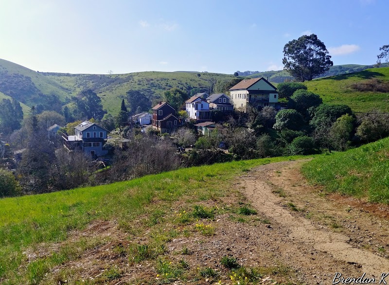 Carquinez Strait Regional Shoreline Park - Port Costa, CA
