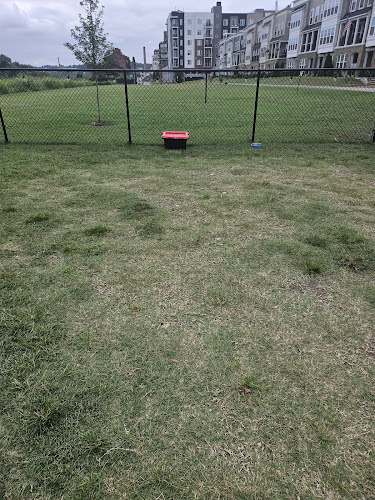 Rocketts Landing Dog Park
