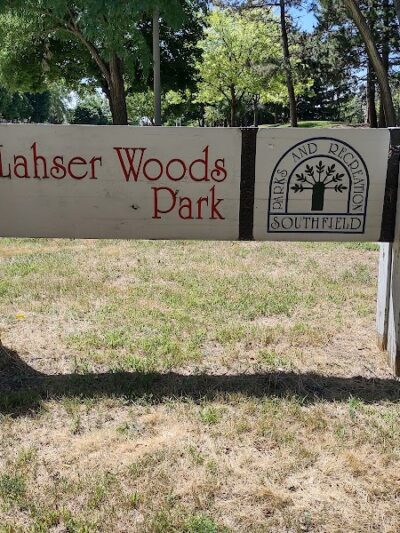 Lahser Woods Park - Southfield,
