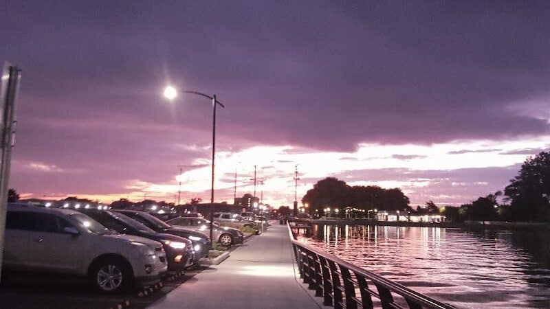 Blossom Heath Pier - St Clair Shores,