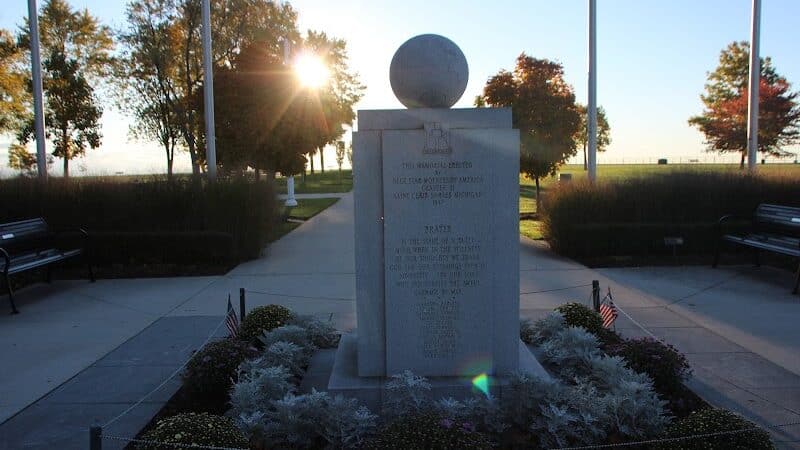 Veterans Memorial Park - St Clair Shores,