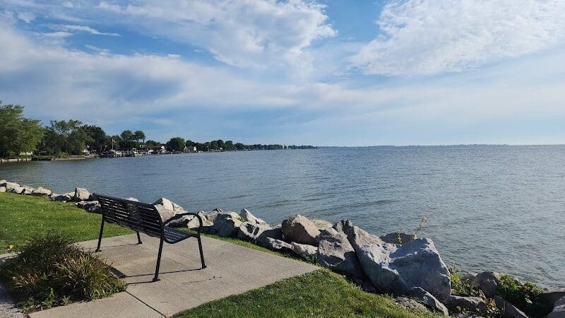 Veterans Memorial Park - St Clair Shores,