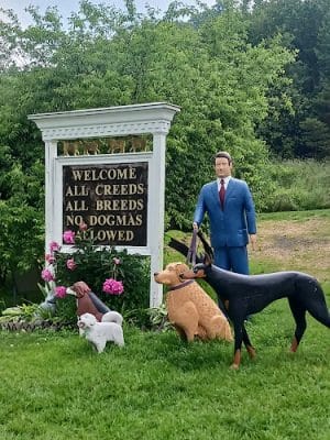Dog Mountain, Dog Chapel