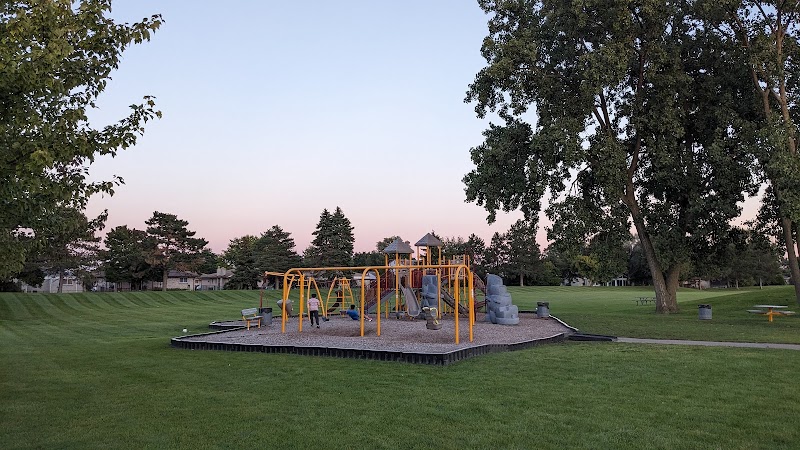 Arlingdale Park - Sterling Heights,