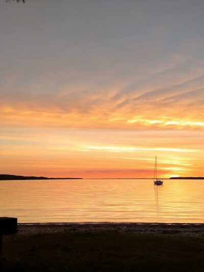 Sutton Park - Suttons Bay,