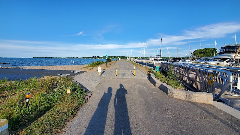 Suttons Bay Beach - Suttons Bay,