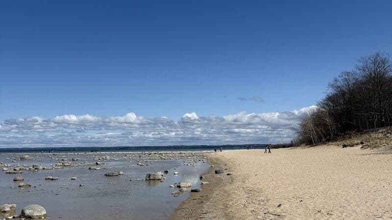 Old Mission Point Park - Ridgewood Trailhead - Traverse City,