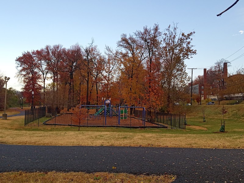 Oxon Run Park - Washington,