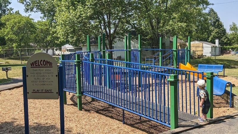 Bloomfield Knolls Park - West Bloomfield Township,