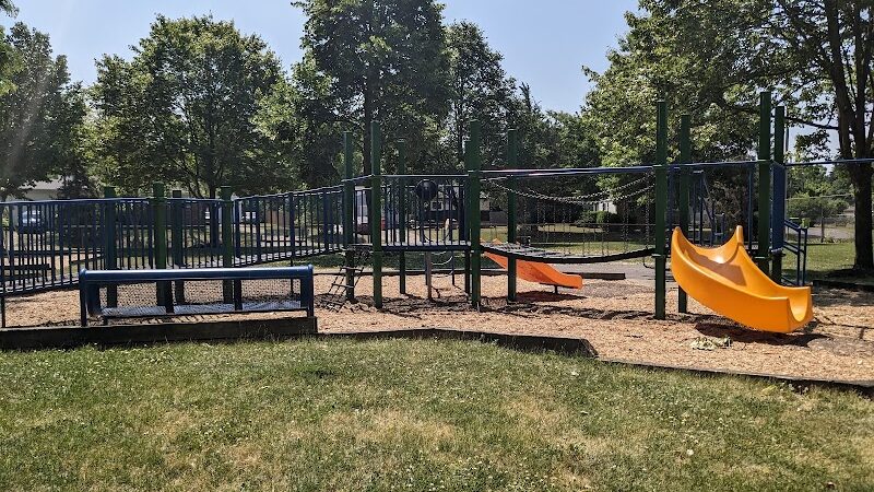 Bloomfield Knolls Park - West Bloomfield Township,