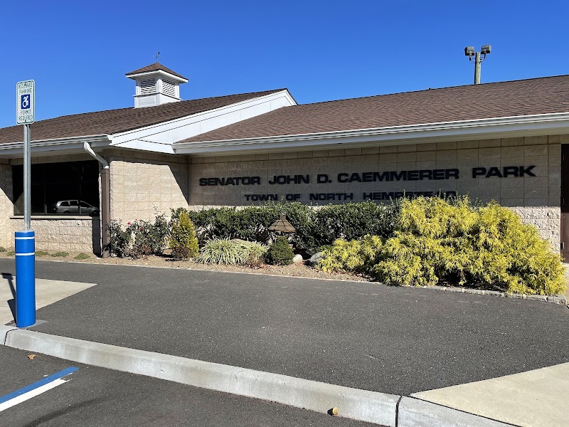 John D Caemmerer Park - Albertson, NY