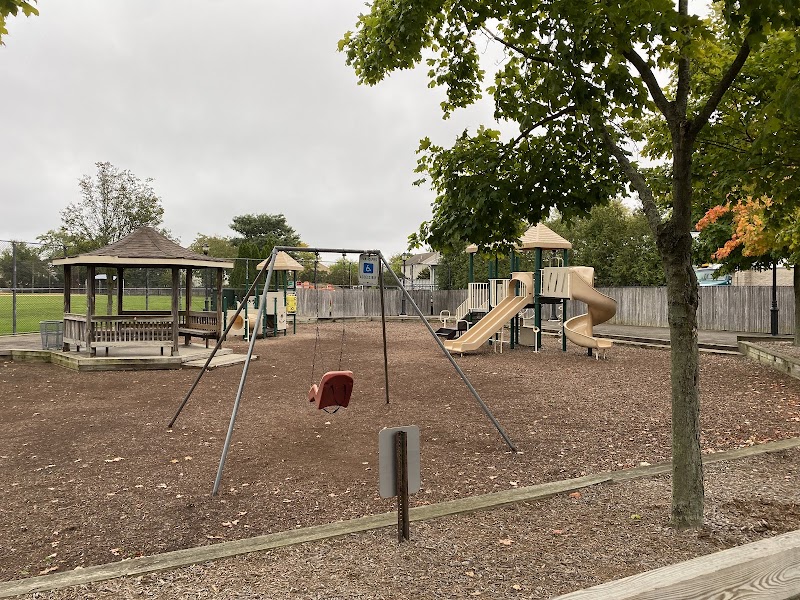 John D Caemmerer Park - Albertson, NY