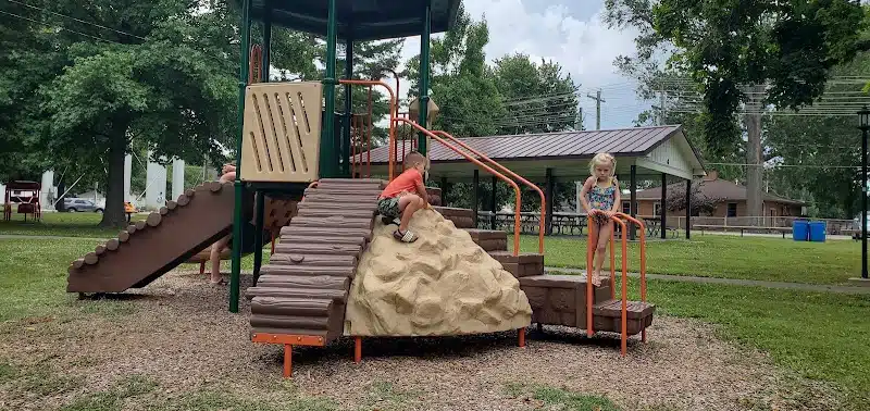 Schmidt Park - Altamont, IL