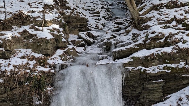 Wolf Hollow Preserve trailhead parking - Amsterdam, NY