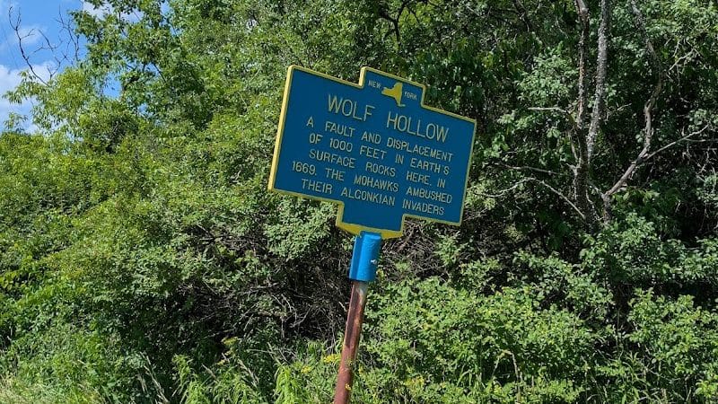 Wolf Hollow Preserve trailhead parking - Amsterdam, NY