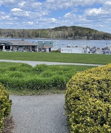 Agamont Park