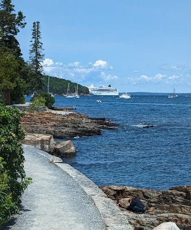 Bar Harbor Shore path