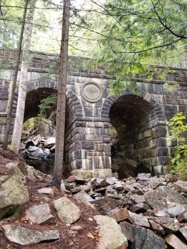 Bubble Pond Carriage Road Trailhead