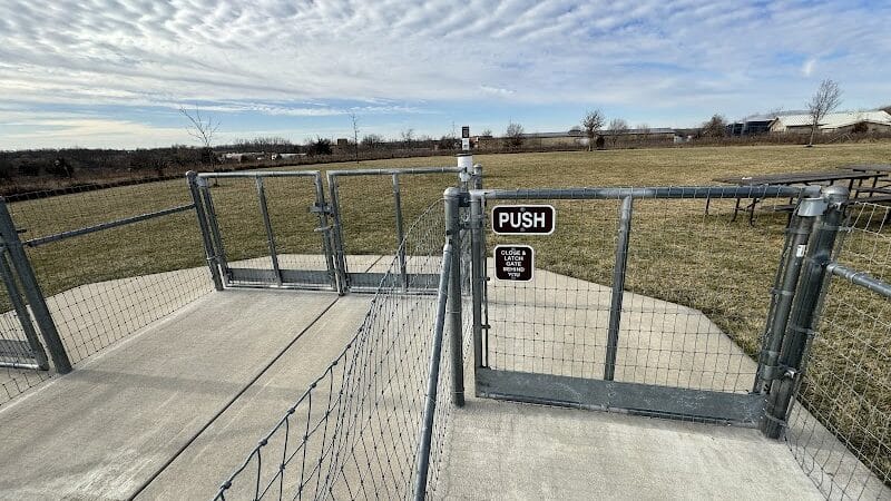 Hawk Hollow Dog Park - Bartlett, IL