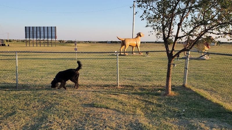 OnCue Truck Stop And Dog Park - Billings, OK
