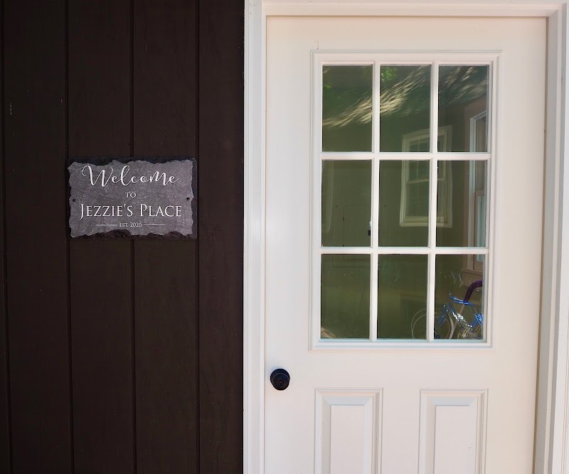 Jezzie's Place Rescue - Canaan, NH