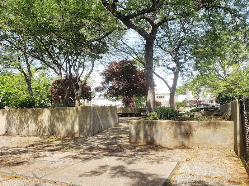 Charles J. Fuschillo Park - Carle Place, NY
