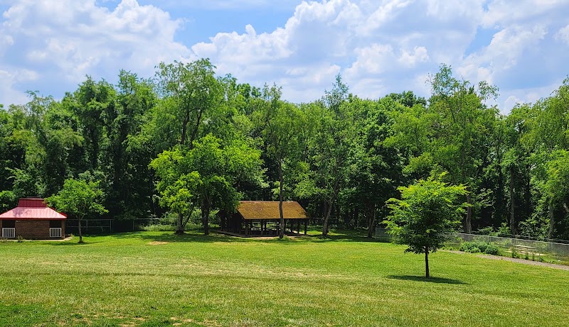 Settlers Cabin Dog Park - Carnegie, PA