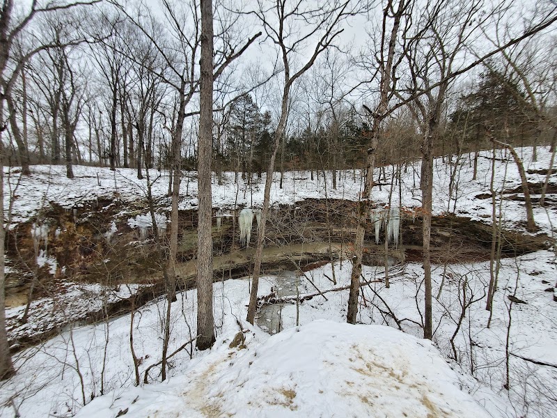 Sandstone Canyon Trail Trailhead - Cedar Hill, MO