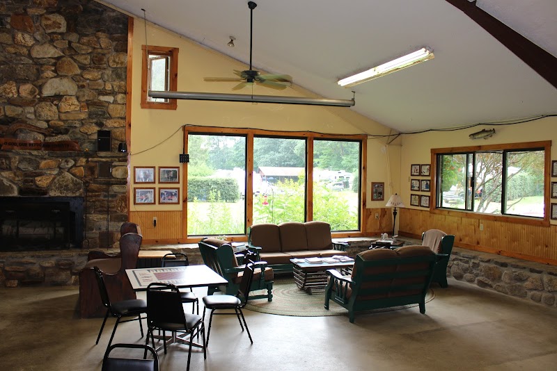 Nickerson Park Family Campground - Chaplin, CT