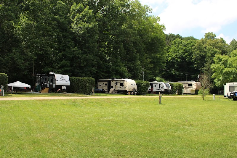 Nickerson Park Family Campground - Chaplin, CT