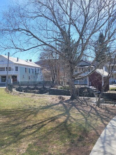 Veterans Memorial Centre Park - Cobleskill, NY