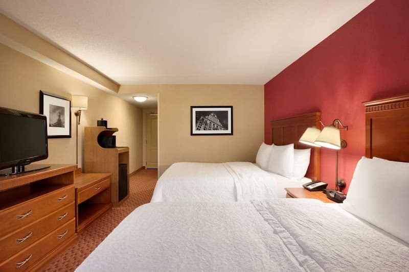 Hampton Inn & Suites Hartford/East Hartford - East Hartford, CT