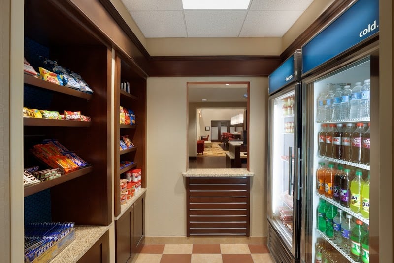 Hampton Inn & Suites Hartford/East Hartford - East Hartford, CT