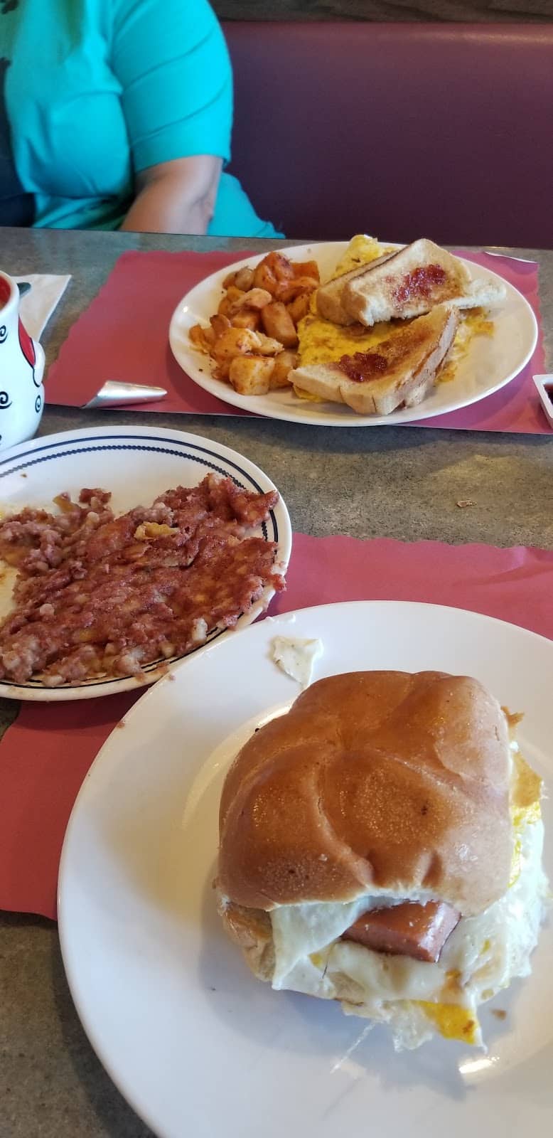 Maddie's - East Hartford, CT