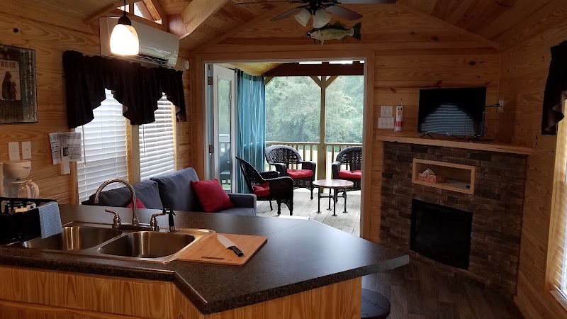 Charlie Brown Campground - Eastford, CT