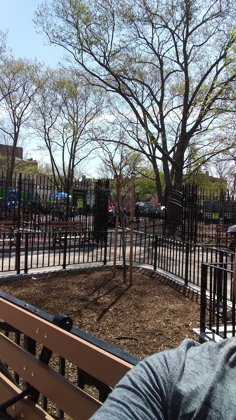 Veterans Grove - Elmhurst, NY