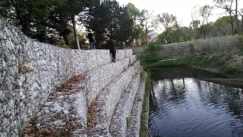 Villages of Bear Creek Park - Euless, TX