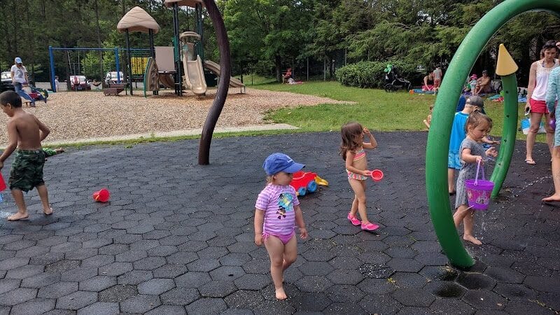 Lake Mohegan Splash Pad - Fairfield, CT