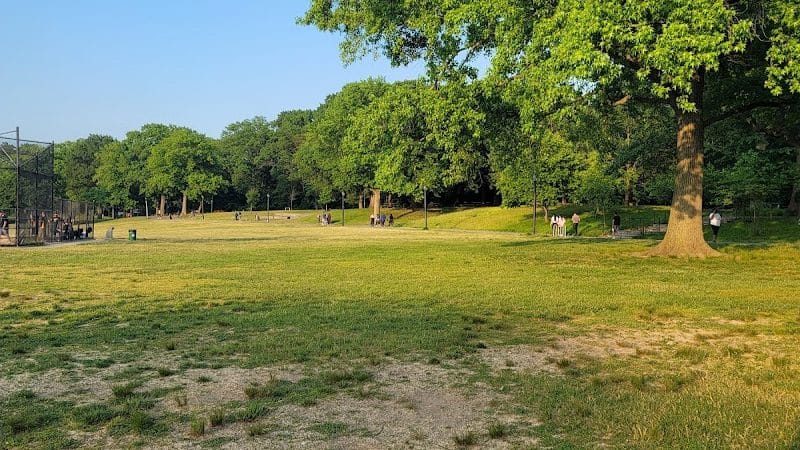 Cunningham Park Dog Run - Fresh Meadows, NY