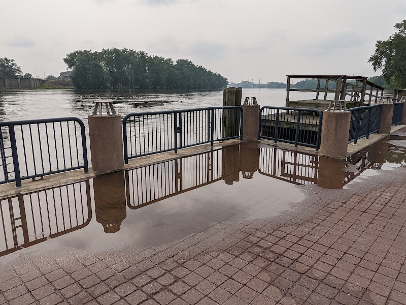 Mortensen Riverfront Plaza - Hartford, CT