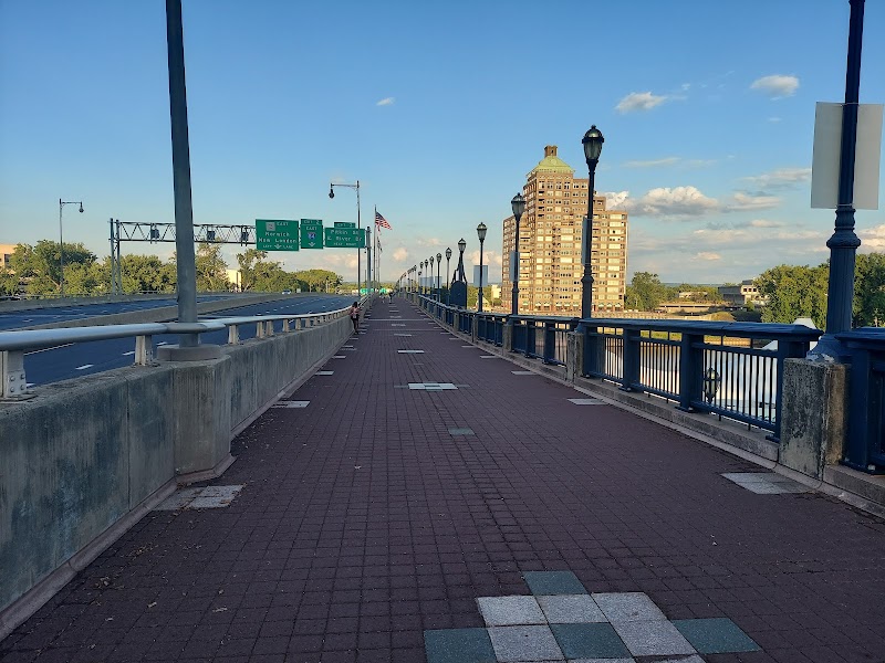 Mortensen Riverfront Plaza - Hartford, CT