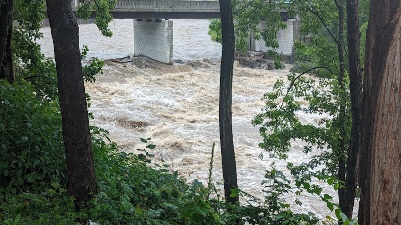 Hoosick River Greenway Access & Parking - Hoosick Falls, NY