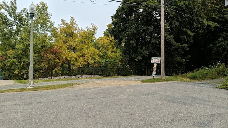 Hoosick River Greenway Access & Parking - Hoosick Falls, NY