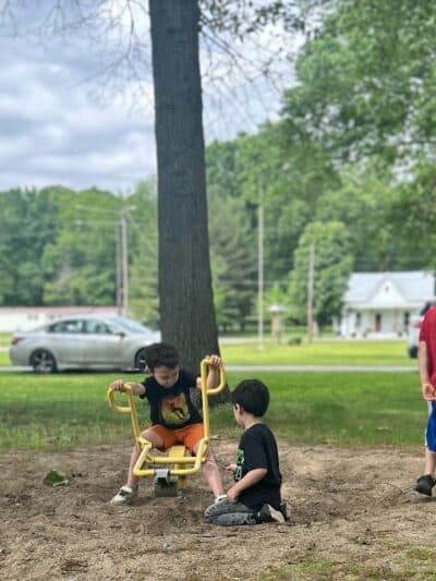 Hutson Memorial Park - Hutsonville, IL