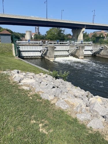 Jamestown River Walk Foot Path