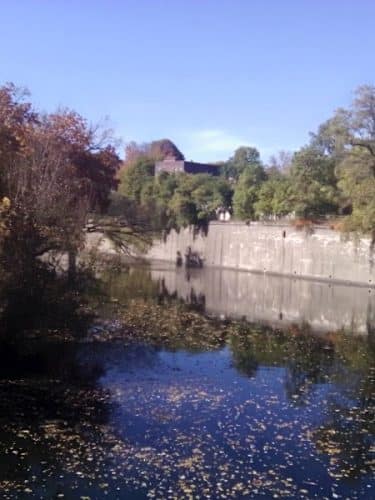 Jamestown River Walk Foot Path